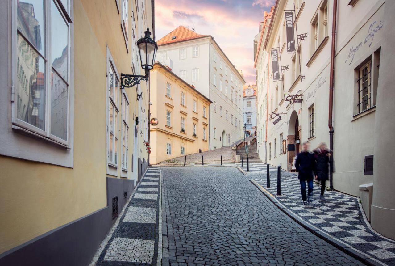 Hotel At The Green Grape Praga Exterior foto